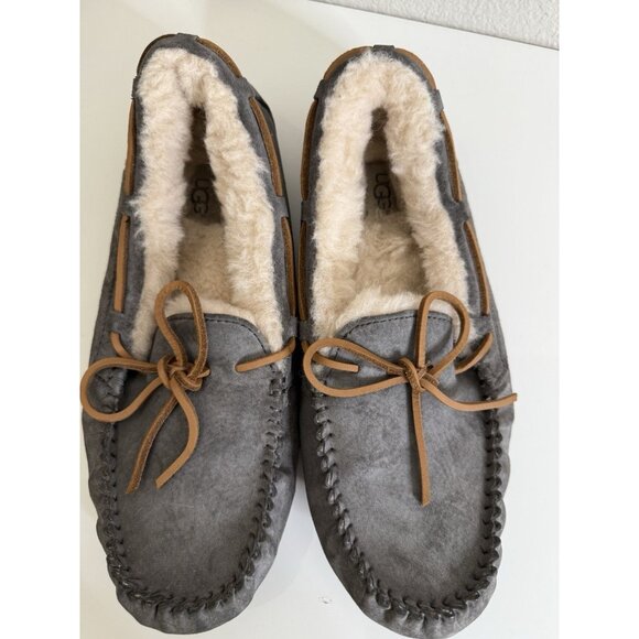 UGG Women 11 Dakota Slippers Gray Suede Moccasin Shearling Shoes Slip On - Picture 3 of 7